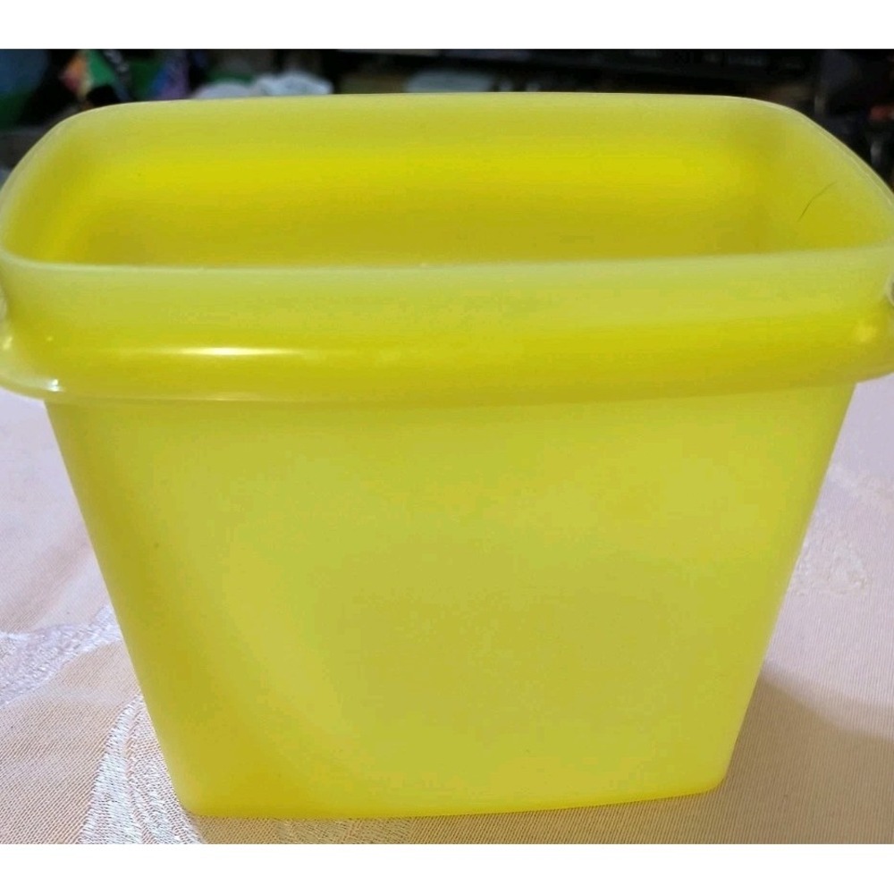 Replacement Container Only NO LID Tupperware 1243 Yellow Storage Shelf Savers